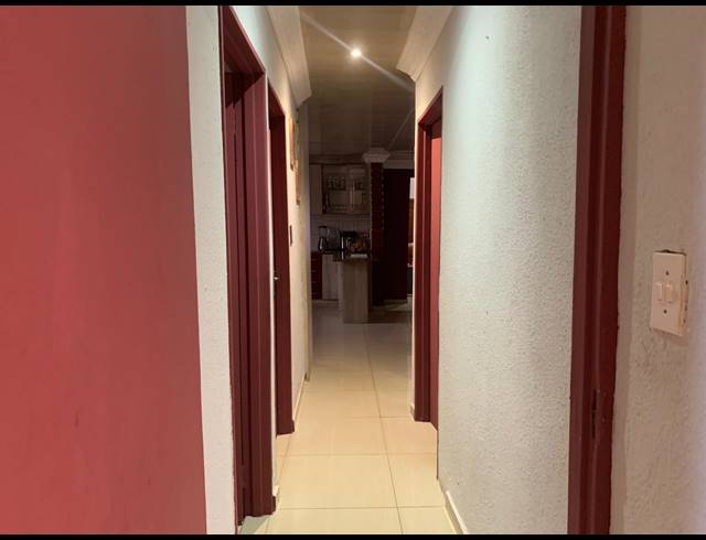3 BEDROOM HOUSE FOR SALE IN PROTEA GLEN